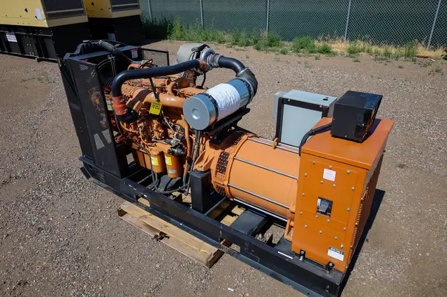 200 KW Generac #SD200, diesel generator, open, 500 hours, 1995, #89361 - Image 3