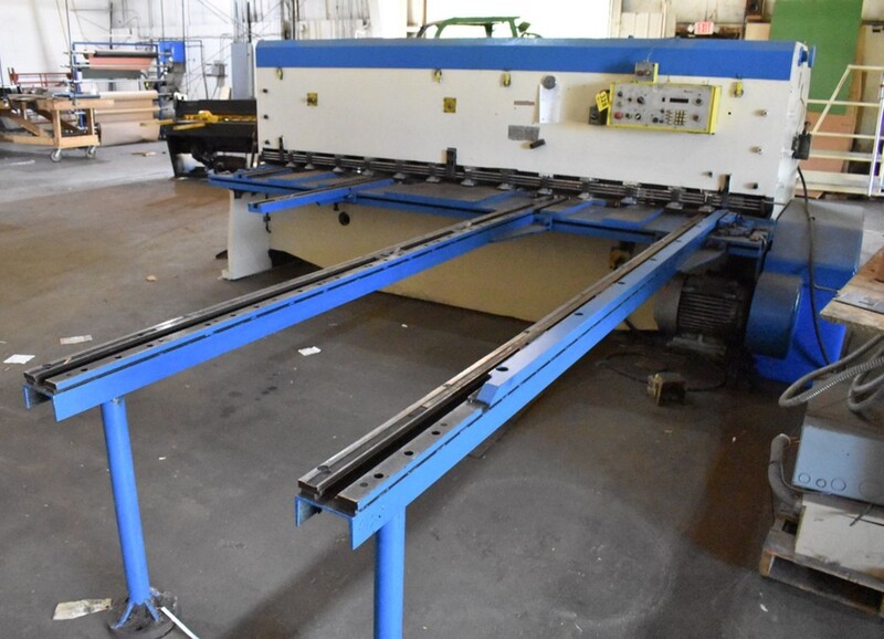 1/4" x 10' Amada #M3060, mechanical, 42" front operated power back gauge, 60 SPM - Image 3