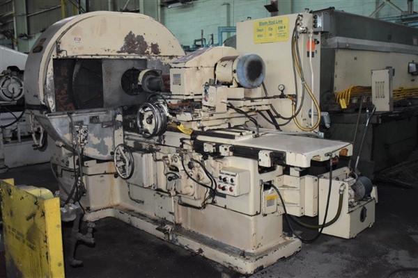 Cincinnati Milacron / Heald #174, gap type plain internal grinder, 42" face plate, automatic lube - Image 2