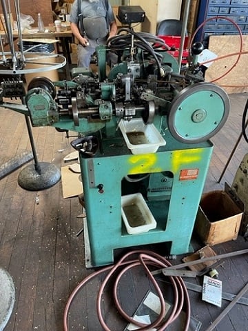 Nilson #00, 4-slide wire forming, 1/32" wire diameter, 3" wire feed, double gibbing, solid cams - Image 2