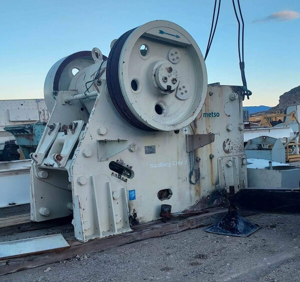 42" x 55" Metso Nordberg #C140, Jaw Crusher, 33" max feed size, 325-840 TPH - Image 9