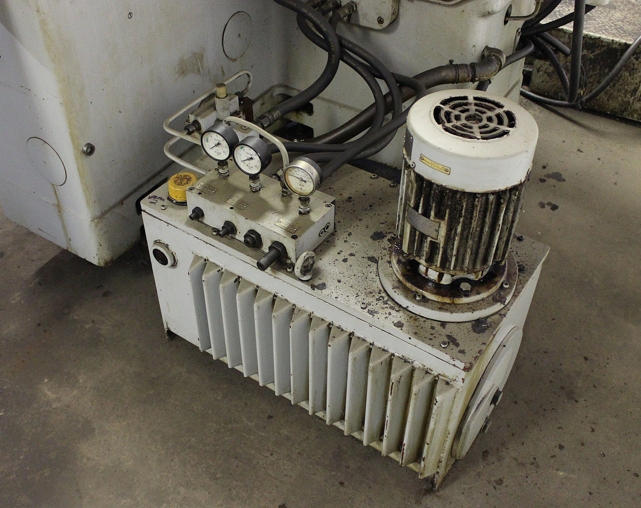 12.5" x 40" Toyoda #GUS32X100, universal cylindrical grinder, 1980 - Image 6