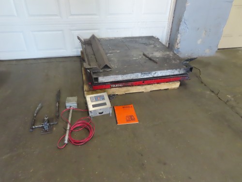 5000 lb. Toledo, Floor Scale with Airfloat Turntable, 4' x 4' x 3" diamond plate scale, Avery Weigh-Tronix - Image 1