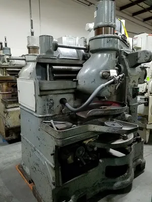 Fellows #61A, gear shaper, 18" dia., 5" face, tooling, excellent condition - Image 1