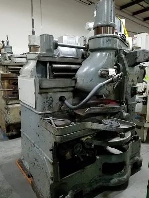 Fellows #61A, gear shaper, 18" dia., 5" face, tooling, excellent condition - Image 4