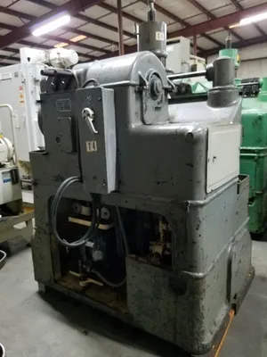 Fellows #61A, gear shaper, 18" dia., 5" face, tooling, excellent condition - Image 5
