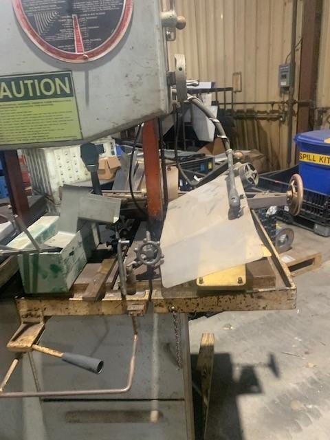 35.5" x 13" DoAll #3613-0, vertical bandsaw, 1" x 175" blade, 50-5200 FPM, blade welder, S/N 278-75628 - Image 5