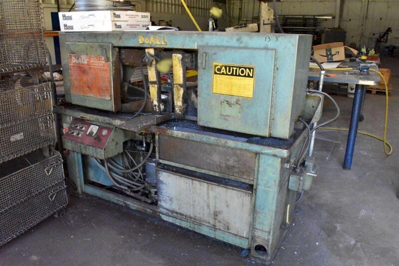 DoAll #C-9AV, Automatic Horizontal Bandsaw, 80-400 FPM, variable speed, 24" indexing vise, 3 phase, 220/440 V. - Image 1