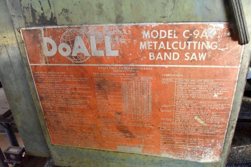 DoAll #C-9AV, Automatic Horizontal Bandsaw, 80-400 FPM, variable speed, 24" indexing vise, 3 phase, 220/440 V. - Image 5