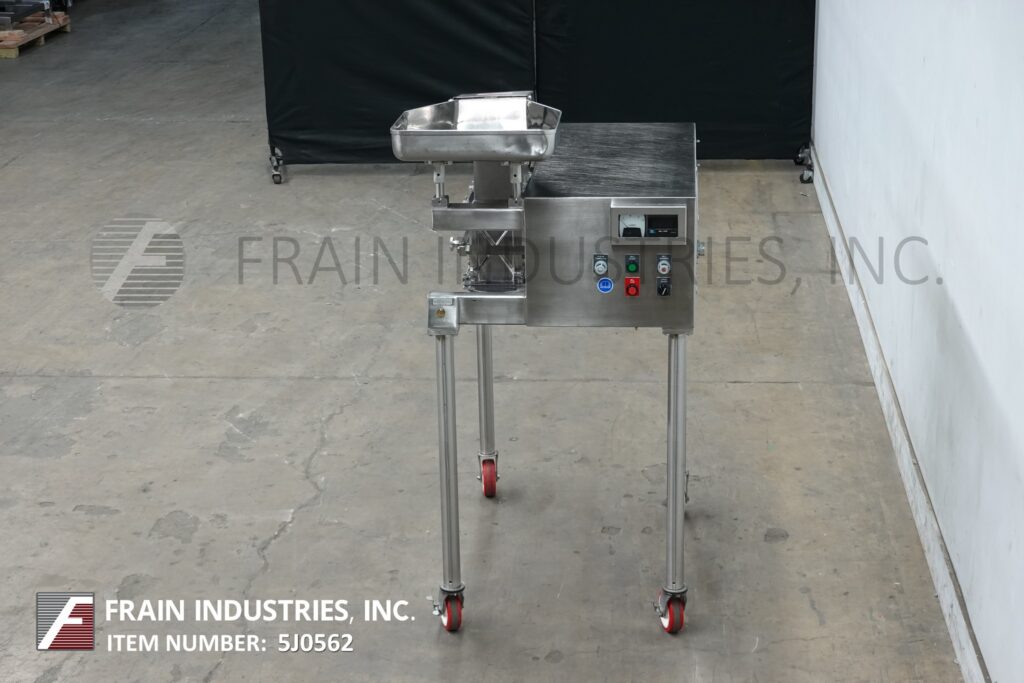 Fitzpatrick #D6A, 316 Stainless Steel comminutor mill, 16 fixed knives/impact blades, 7-1/2 HP, mounted on 4 - Image 3