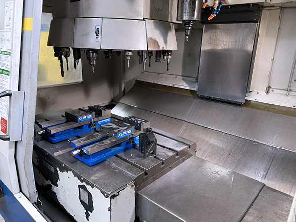 Daewoo Doosan #Mynx-530, vertical machining center, 24 automatic tool changer, 32" X, 20.1" Y, 20.1" Z, 8000 - Image 5