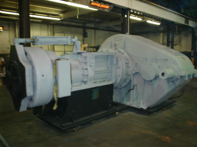 Farrel, 18" x15" rubber dump extruder strainer, drop extruder, 29.2:1 G/B ratio, 400 HP - Image 4