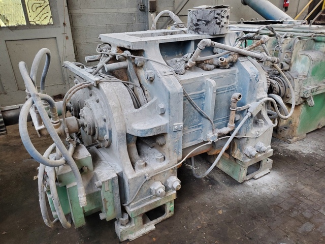 Bolling # -4, rubber mixer, 80 liter, 150 lb batch, 22:1 reduction ratio, 55-80 RPM - Image 1