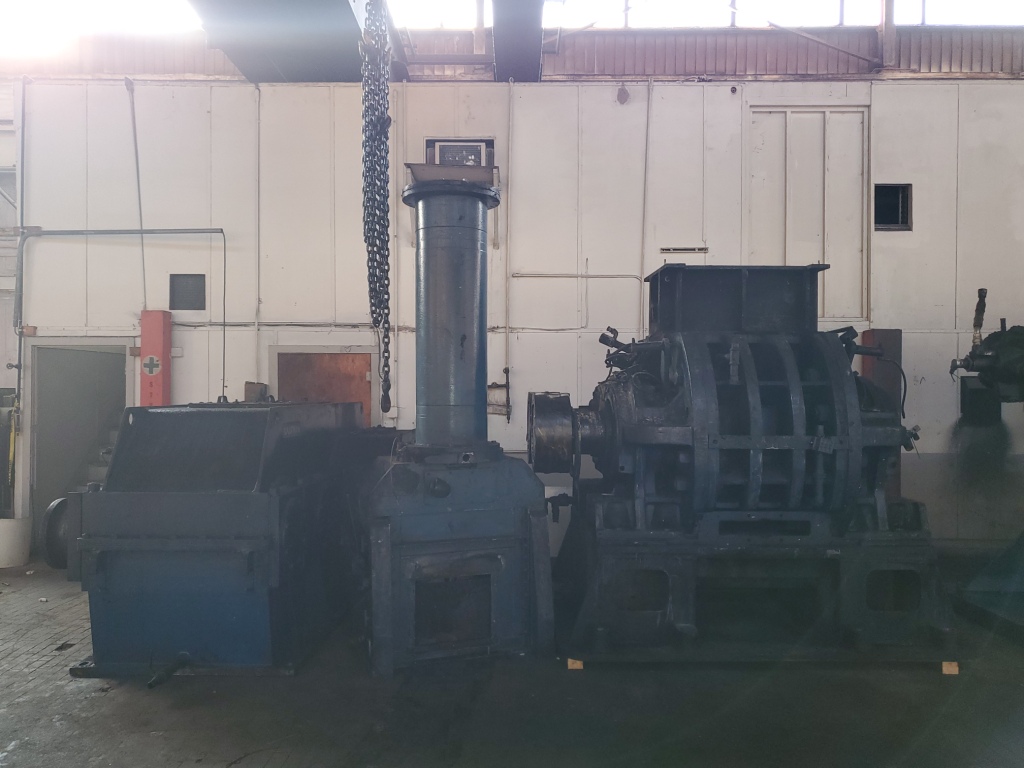 Farrel Banbury #11D, rubber mixer, 24:1 redcution ratio, 22" pneumatic hopper - Image 6