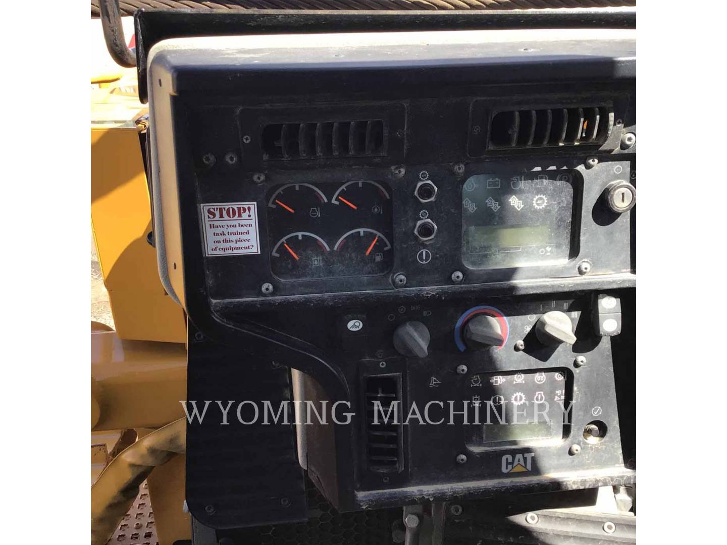 Caterpillar D6T LGP PL, Pipelayer, 2491 hours, S/N: KJL01264, 2011 - Image 5