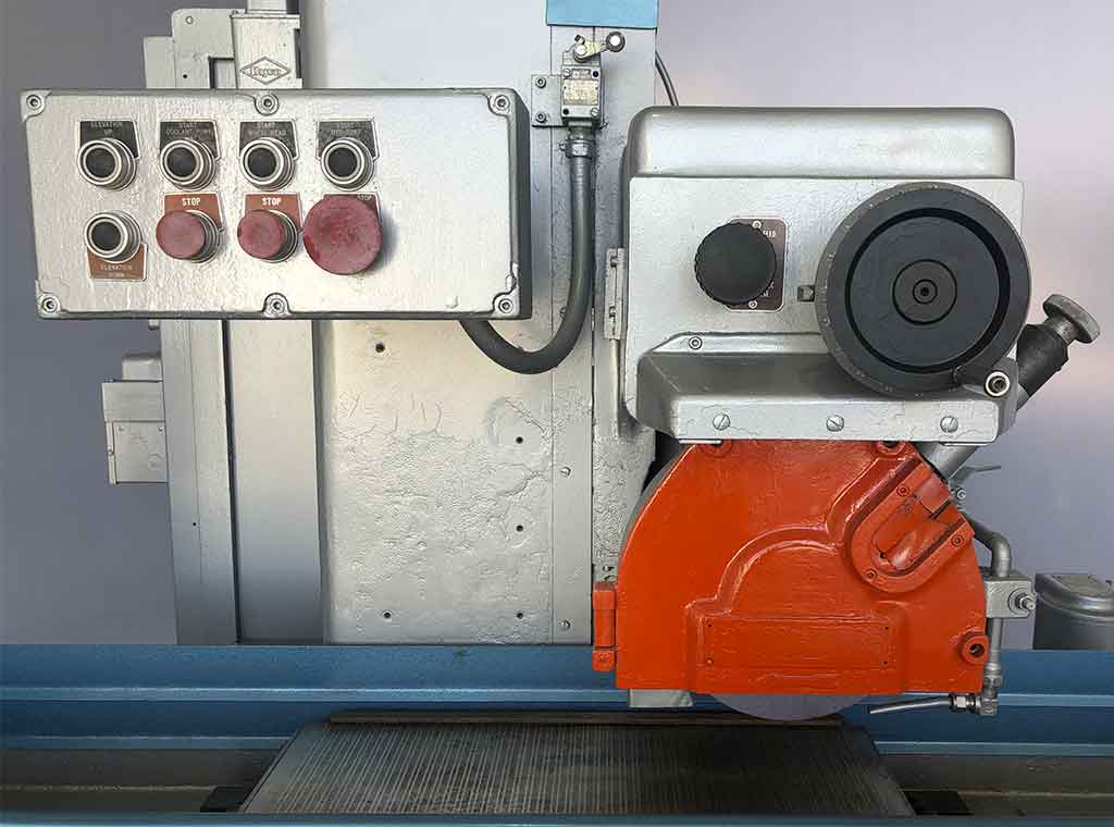 8" x 24" Thompson Grinder #2F, hydraulic grinder, 8" x 1-1/4" wheel, magnetic table, 0.5 HP - Image 4