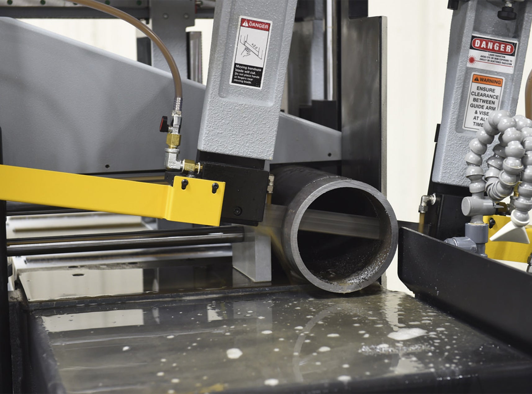 16" x 20" Hyd-Mech #S-23A, horizontal pivot band saw, 1-1/4" x 16'10" band, 8.8 HP, coolant system, automatic - Image 4