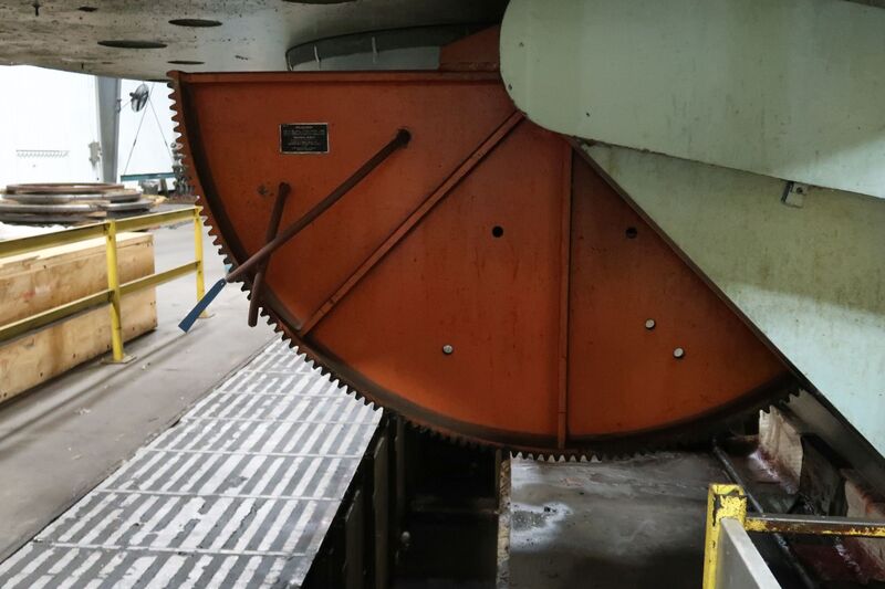74000 lb. Aronson #GE850, gear elevation welding posiitoner w/150 KW Tocco heat treat system - Image 5