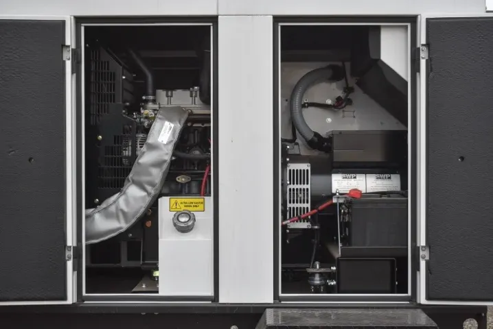 20 KW SWP #GS25, diesel, sound attenuated enclosure, on trailer, 240/208/480 Volts, 68 hours, 2018, on rent - Image 4