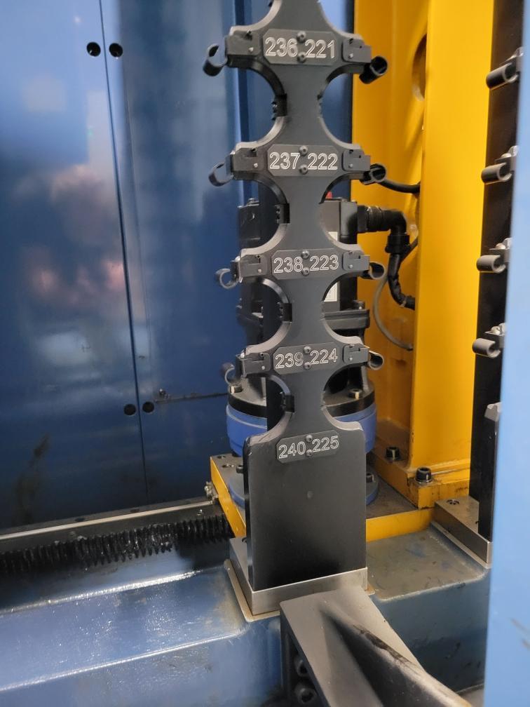 Matsuura #H.Plus-300, horizontal machining center, 240 automatic tool changer, 19.6" X, 22" Y, 19.6" Z, 20000 - Image 2