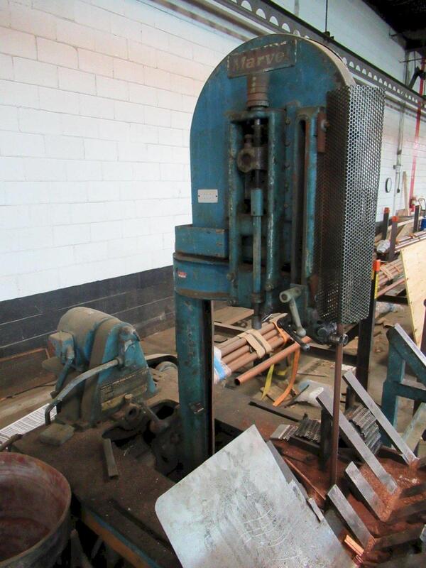 18" x 18" Marvel #8, Tilt Frame Vertical Band Saw, Stock #0845222 - Image 3