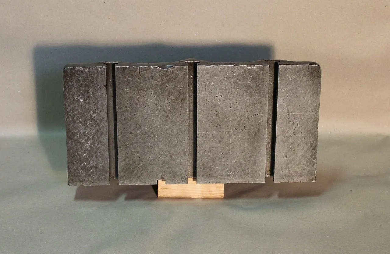 Angle Plate, 90 degree, 3 T-slot - Image 1