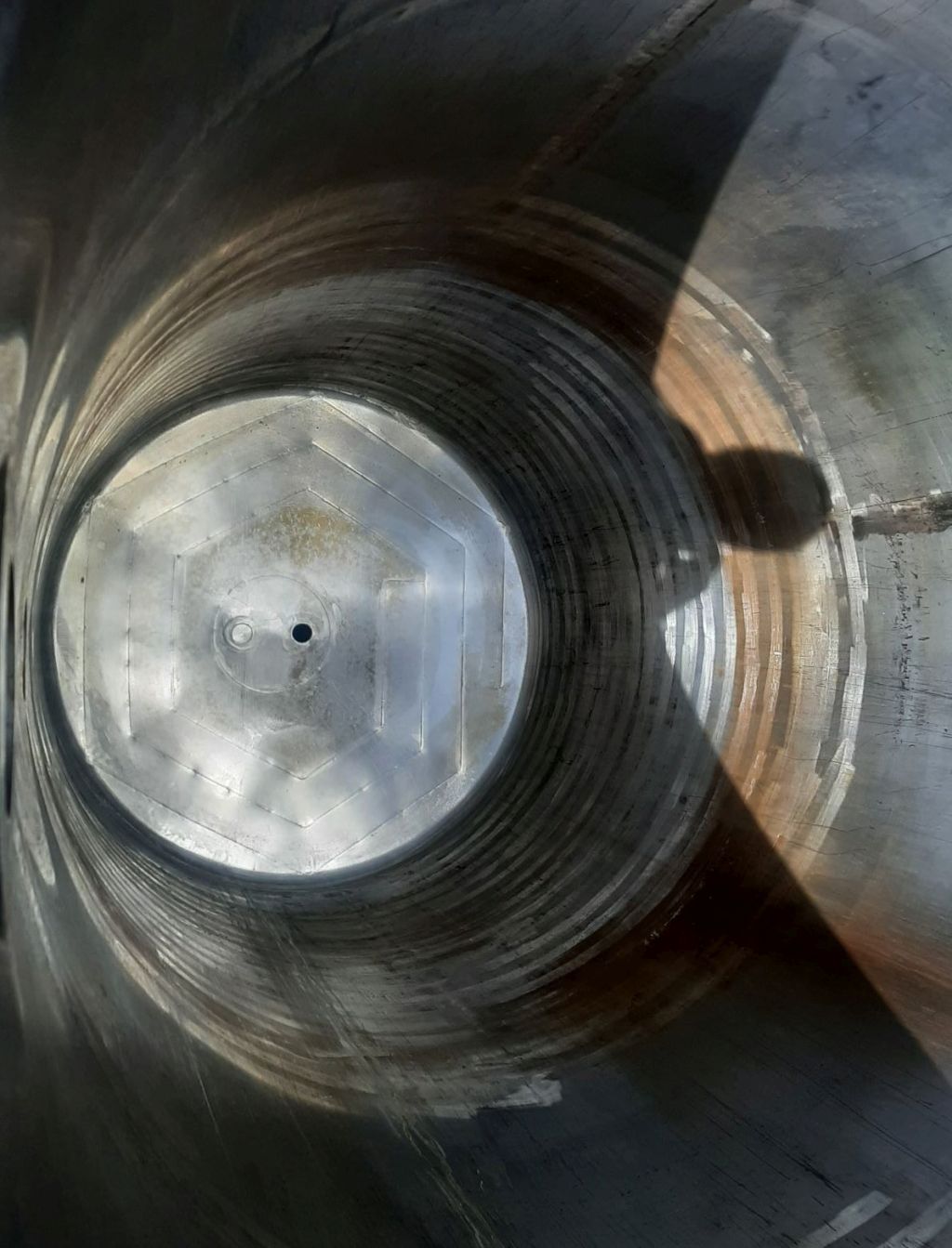 700 gallon Lee #700U, Stainless Steel tank, jacketed, 100 psi, 48" dia x 92" straight side, 1992 - Image 3