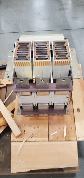 630 Amps, Siemens, 3WN1031-0DB00-0AA1, bolt in, 3 pole - Image 2