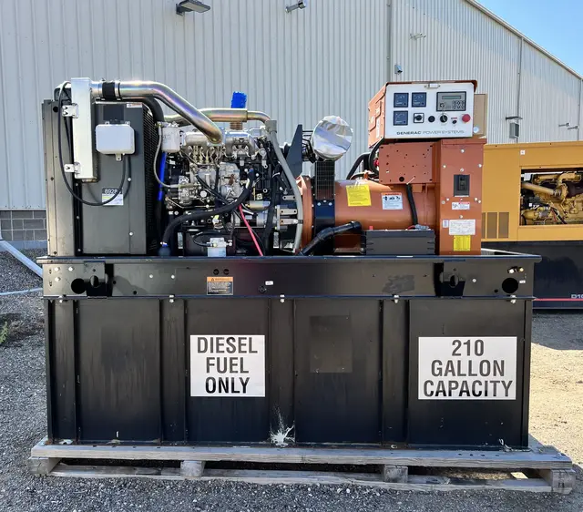 60 KW Generac #0048123, diesel generator, open, 120/240 Volts, 996 hours, #89285 - Image 3