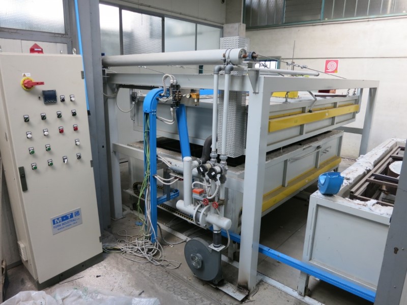 Mt Forni MTI-2, Bending Kiln, 118" width x 59" Depth internal 110" width x 23.6" Depth glass size, 1022 deg F - Image 6
