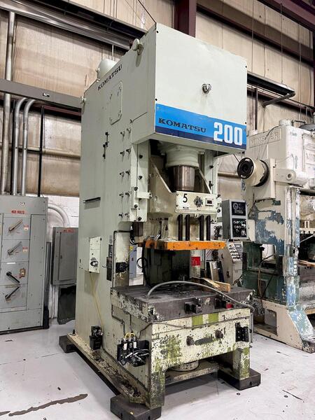 200 Ton, Komatsu #OBS200-3, single point gap press, 9.84" stroke, 18.90" Shut Height, 25-50 VSPM, 1990 - Image 2