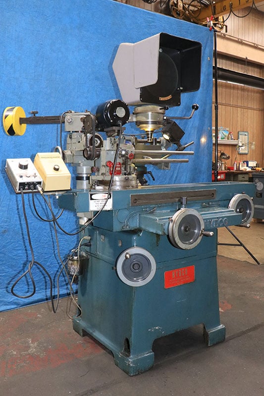 Hybco #1900/2100-SB, 10" optical comparator, 6" x 36" table, form grinder, motorized workhead, 1988 - Image 1