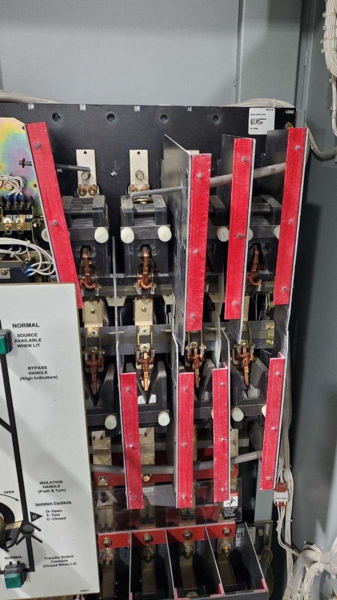 800 Amp. Asco Series 7000, automatic transfer switch, 4 wire, 480Y/277 Volts, 2001 - Image 10