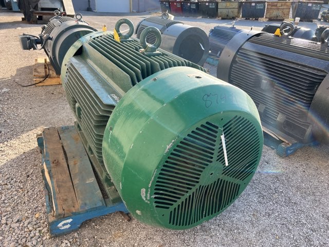 400 HP 1800 RPM Toshiba, Frame 5810US, TEFC BB, 2300/4000 Volts - Image 2