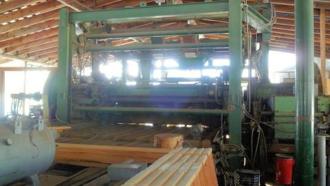 Cargate D-860, Venner Lathe, 8'-6" L x 5' diameter log, 4" inner spindle, 8" & 11" outer, 5' wheel, 6-knife - Image 6