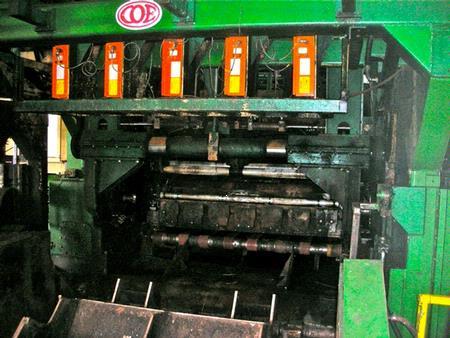 Coe Press Equipment 249D, Rotary Veneer Lathe, 27" log diameter, 110" knife length, 3 to 1 inner drive ratio - Image 1