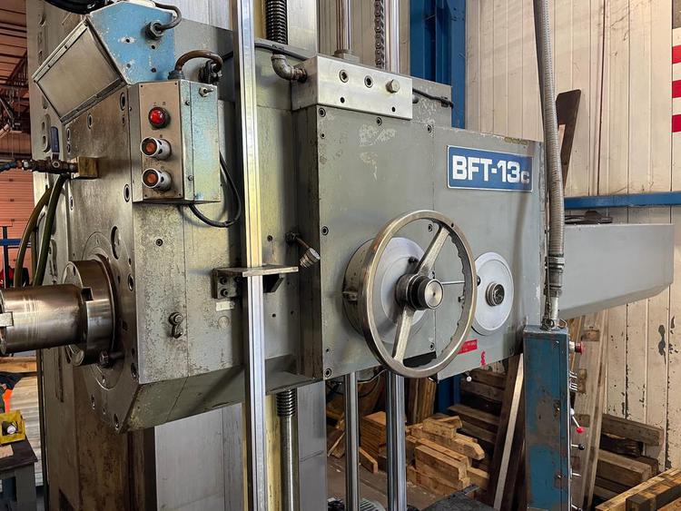 5" Toshiba #BFT13CR4PD, table type horizontal boring mill, 63" x71" T-slotted power rotary table, 1978 - Image 4