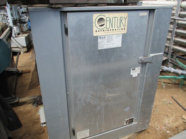 400 Ton, Century #CRWC-AC3CS40H2, chiller, air cooled, water cooled - Image 1