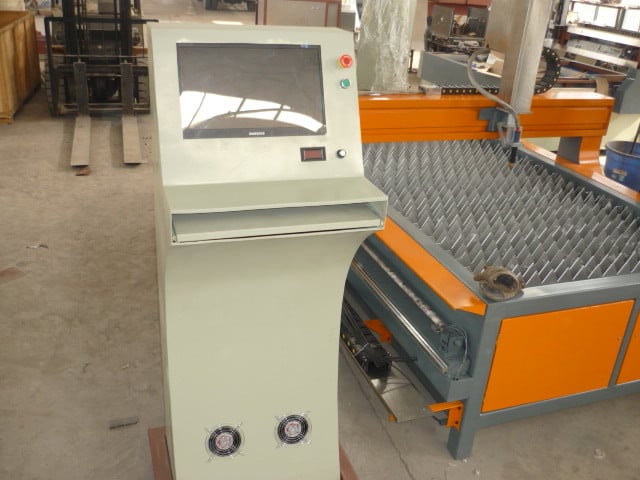 IWM #WPC2513, 4' x 8' CNC plasma cutting table, 2016 - Image 3