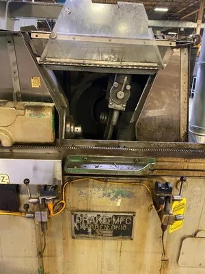 Drake #6x36, CNC 5-Axis external grinder, Fanuc 0M, pendant Control, coolant system w/paper filtration unit - Image 10