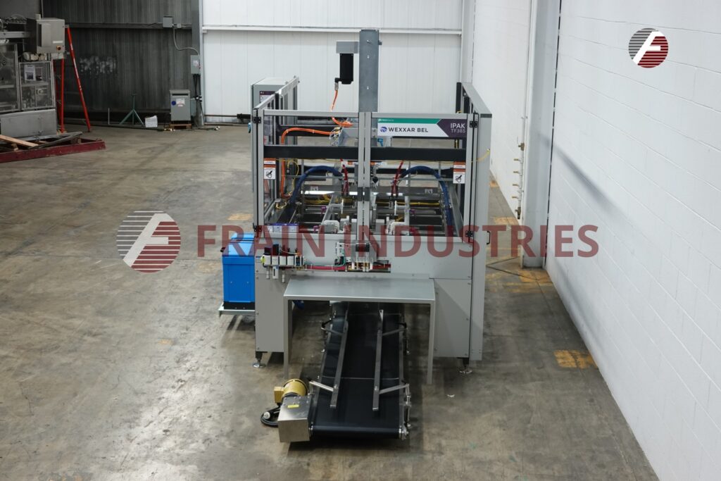 Wexxar #TF385, Servo driven tray former, 4 suction cup vacuum reciprocating pick & place, mounted on heavy - Image 3