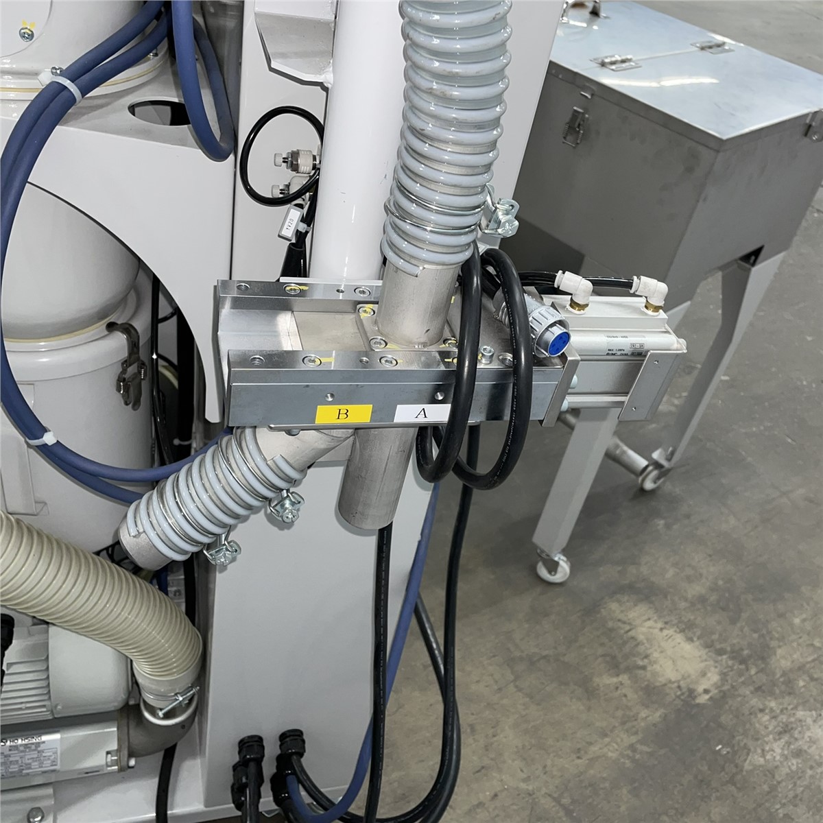 Matsui # jcw2-i-052-jb-, 2 component gravimetric blender, 319 LB/HR, 2019 - Image 9