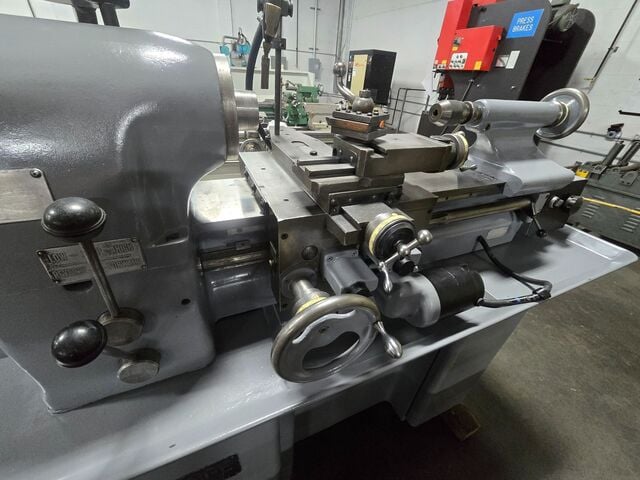 11" x 18" Hardinge #TFB-H, super precision toolroom lathe, 5C collet closer, 1.25"hole,tooling - Image 6