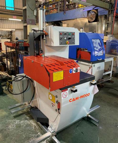 30" Cam-Wood #CS-30L, pneumatic cutoff saw, 15 HP TEFC motor drives, 30" diameter blade, 35 cycles per - Image 7