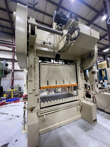 400 Ton, Blow #SC2-400-84-48, straight side mechanical press, 10" stroke, 34" Shut Height, air clutch, 1989 - Image 4