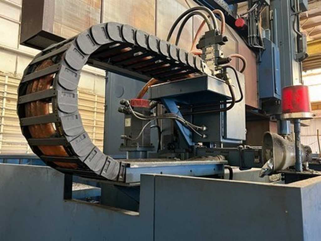 Ingersoll-Rand, vertical machining center, 100 automatic tool changer, 4000 RPM, #50, 8-Axis, 98.4" x 157.5" - Image 5