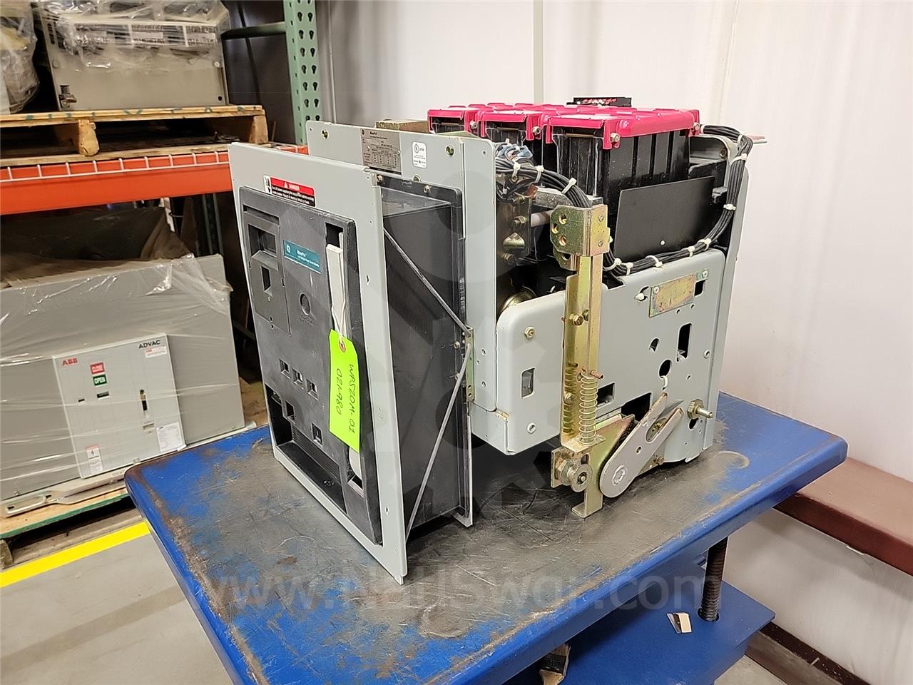 2000 Amps GE Wps-20 Mo/do W11jabnx1xaxxxx 120 Volts AC Shunt Trip, Mvt Plus Lsg, 2000 Amps Ct, 2000 Amps Rp - Image 6