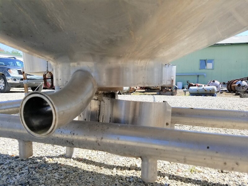 250 gallon Stainless Steel tank, 43" x 43" x 34" T/T - Image 6