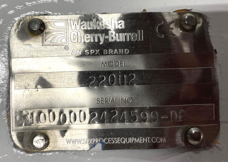 Waukesha Cherry Burrell #220U2, Stainless Steel positive displacement rotary lobe pump, 4" Tri-Clamp - Image 3