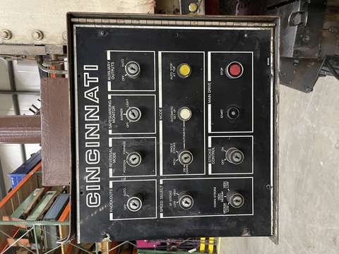 175 Ton, Cincinnati #175-OBS, hydraulic punch press, 10" stroke, 50" x30" bed, #15815 - Image 9